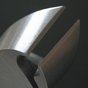 SUWADA爪きりクラシック足用刃の形状